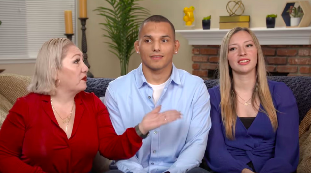 Kristy, Roberto, and his mother Nancy on "I Love a Mama’s Boy"
